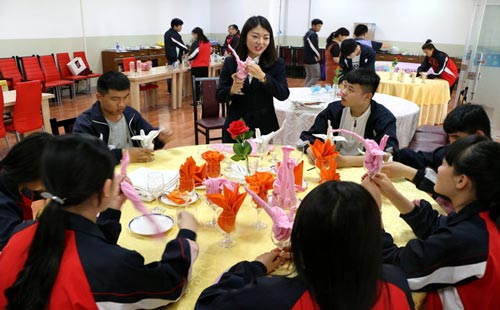 河北商贸学校酒店管理专业学生实训