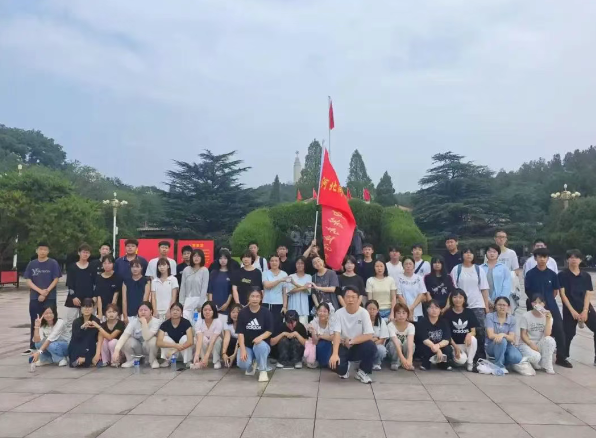 河北同仁医学院开学03.png