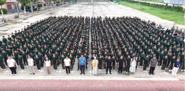 石家庄冀联医学院军训现场04.png